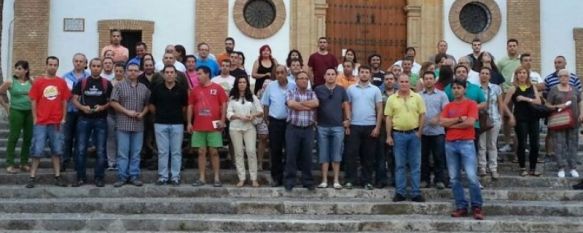 Los afectados por las cláusulas suelo de Unicaja deciden hacer frente común, Un centenar de personas acordaron ayer en la Casa de la Cultura la convocatoria de una concentración ante la oficina principal de la entidad bancaria , 03 Jul 2013 - 21:38