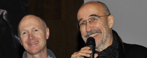 El cineasta escocés Paul Laverty, junto a José María Riba durante la celebración del I Festival de Cine Político de Ronda. // Pipo Fernández