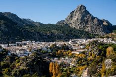 Vista del municipio de Grazalema.  // CharryTV