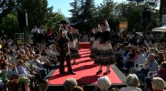 En la pasarela participaron los Coros y Danza de Ronda y alumnos de BDanza // CharryTV