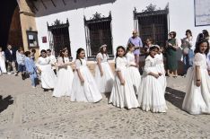 Como es tradicional, participaron niños vestidos de comunión // Laura Caballero