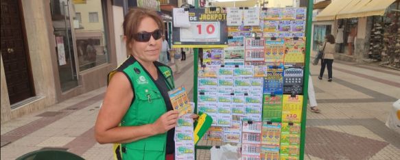 Una afortunada consigue 20.000 euros en el Rasca de Verano, Noelia Alcoba ha sido la agente de la ONCE que ha repartido la suerte este pasado jueves, 07 Jun 2024 - 09:51