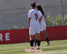 Florido ha ocupado posiciones en la delantera del campo, portando el número 9 en su camiseta.  // El Sevillista. 