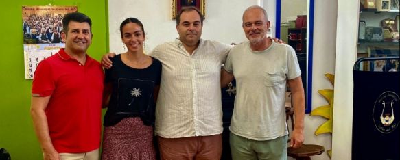 De izquierda a derecha, Juan Carlos Sempere Bomboí, quien dicta el curso de dirección; Alba Martín Aguilar, alumna becada por la banda municipal de Ronda; Jaime Merodio, titular de la Banda Municipal de Música de Ronda y Camilo Irizo, director titular de la Banda Municipal de Coria del Río. // CharryTV