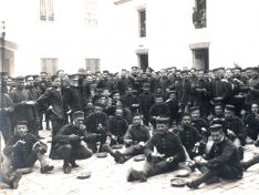 Batallón de Cazadores de Chiclana en 1916.  // Manolo Garrido. 