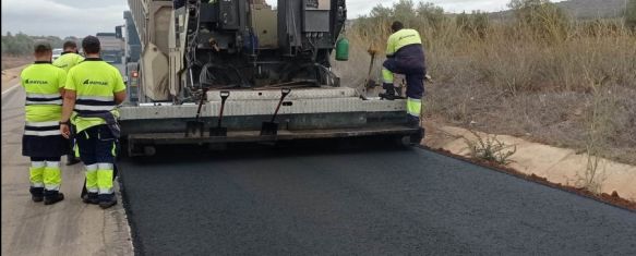 La Diputación invierte unos 332.000 euros en la primera fase del arreglo de la MA-8403, La vía, que da acceso a la localidad serrana de Montejaque, tendrá su firme reforzado por la empresa Áridos Anfersa S.L., 02 Oct 2024 - 15:40