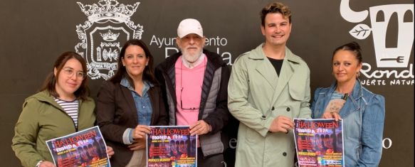 Leticia López, Rebeca Muñoz, Antonio Lasanta, Ángel Manzano y Eli Trigo en la presentación de las actividades // Nacho Garrido