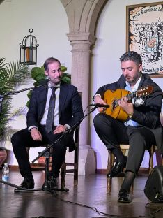 El Niño de Peñaflor en la Peña Flamenca de Ronda.  // CharryTV