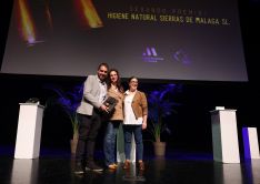 Girela y Moreno recogieron el premio el pasado 20 de noviembre en el auditorio Edgar Naville de Málaga. // La Noria. 