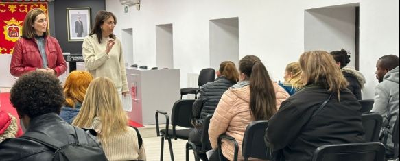 El área de Asuntos Sociales realiza su campaña de Navidad, que beneficiará a 775 personas, Se contará con una partida de 21.500 euros que se repartirá…, 11 Dec 2024 - 17:46