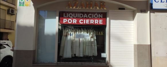 Azahar se despide de sus clientas tras cuatro décadas en Carrera Espinel, Empezó como María Novias en agosto de 1985 y próximamente…, 20 Jan 2025 - 12:04