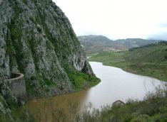 La presa está construida sobre el río Gaduares.  // Rafael Flores. 