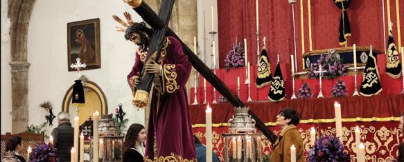 Padre Jesús vuelve a encontrarse con sus fieles en su besapié, Cientos de personas han acudido a la llamada del Señor de Ronda,…, 07 Mar 2025 - 18:20