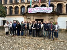 Imagen de los alcaldes que han participado en la reunión de este mediodía en el Ayuntamiento de Ronda // CharryTV